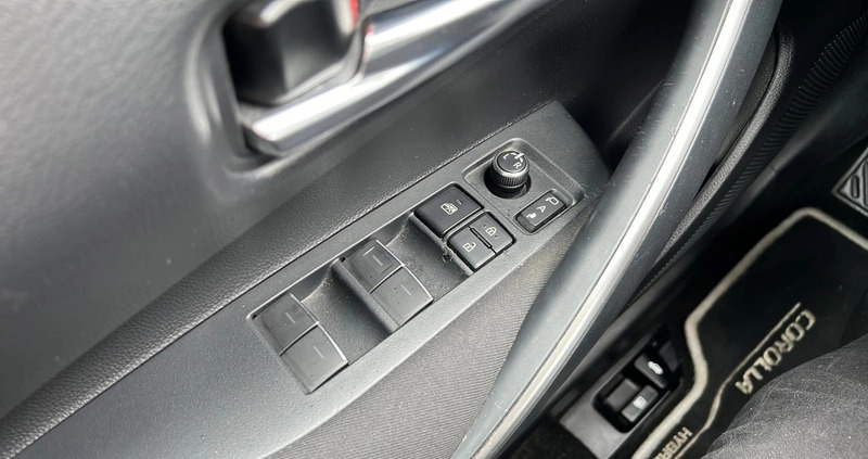 Toyota Corolla cena 104900 przebieg: 54466, rok produkcji 2022 z Sulejów małe 379